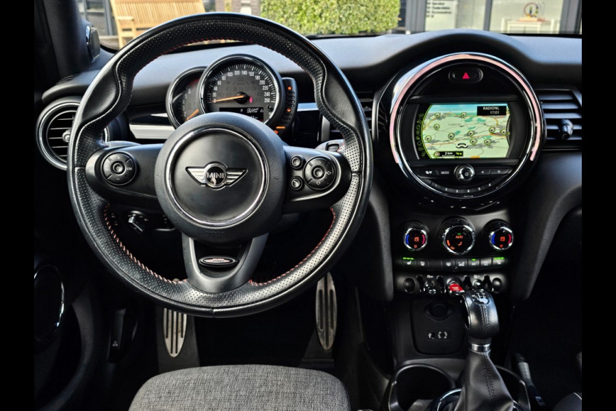 MINI Cooper 1.5 COOP.CHILI S.BNS I JCW PAKKET I SPORTSTOELEN I HARMAN KARDON