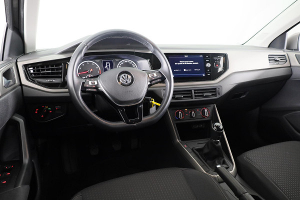 Volkswagen Polo 1.0 TSI Comfortline 95 pk | Navigatie via App | Parkeersensoren | Adaptieve cruise control |
