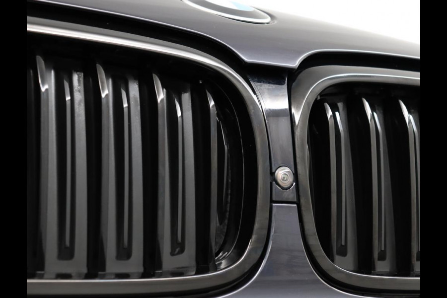 BMW 5 Serie 540i xDrive Touring *AUT*M-PAKKET*PANO*HUD*LEDER* *360 CAMERA*CARBON-ZWART*PPF FOLIE