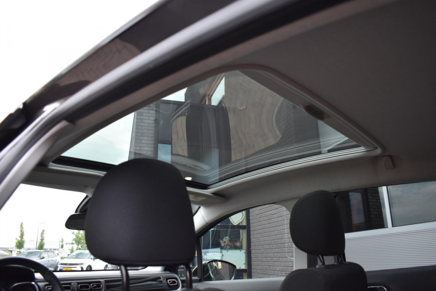 Citroën C3 1.2 PureTech 83PK S&S Shine Carplay | Panorama Dak | Incl Garantie.
