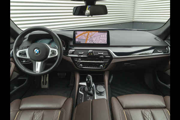 BMW 5 Serie 530i M-Sport - Dak - Comfortzetels - Harman Kardon - Head-Up - Laserlight