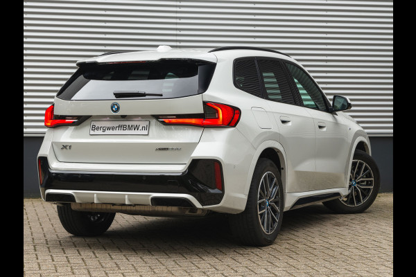 BMW X1 xDrive25e M-Sport - Trekhaak - Camera - Adapt. LED - Stoelverwarming