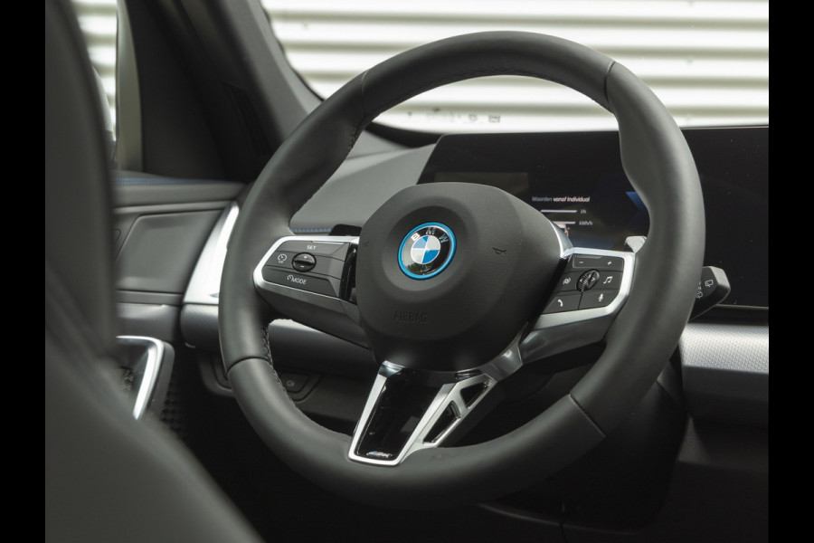 BMW X1 xDrive25e M-Sport - Trekhaak - Camera - Adapt. LED - Stoelverwarming