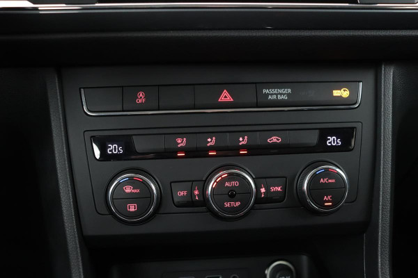 Seat Ateca 1.5 TSI Style | DSG | Virtual Cockpit | Full LED | Navigatie | Carplay | PDC | Climate control | Cruise control