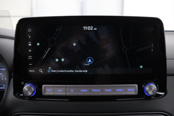 Hyundai Kona EV Fashion 64 kWh | 3-Fase | Stoelverwarming | Trekhaak | Half leder | Carplay | Adaptive Cruise | Camera | Krell | Keyless