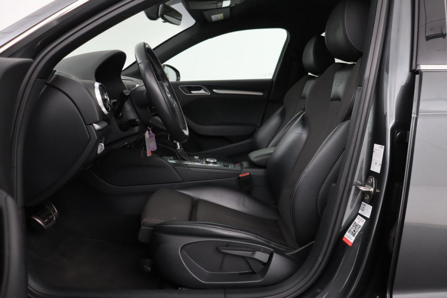 Audi A3 35 TFSI Sport S Line Edition | Automaat | Trekhaak | Navigatie | Full LED | Half leder | PDC | Bluetooth | Climate control