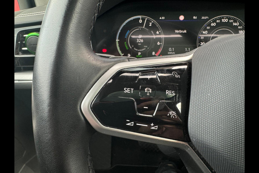 Volkswagen Touareg 3.0 TSi eHybrid 4MOTION Panorama Dynaudio Memory seats Head-Up