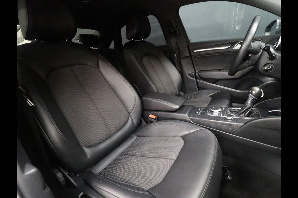 Audi A3 Limousine 1.0 TFSI Sport S Line BLACK PACK [ADAP. CRUISE CONTROL, HALF LEDER,  LANE ASIST, PDC, CARPLAY, STOELVERWARMING, CLIMATE, NIEUWSTAAT]