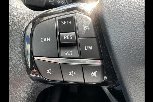 Ford Fiesta 1.1 Trend 86pk | Sync 3 Navigatie | Trekhaak | Parkeersensoren Achter