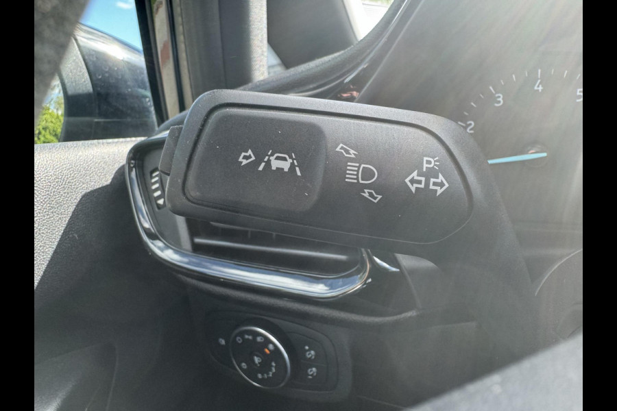 Ford Fiesta 1.1 Trend 86pk | Sync 3 Navigatie | Trekhaak | Parkeersensoren Achter