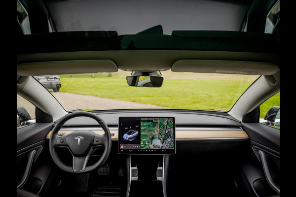 Tesla Model 3 Standard RWD Plus 60 kWh Autopilot Panoramadak