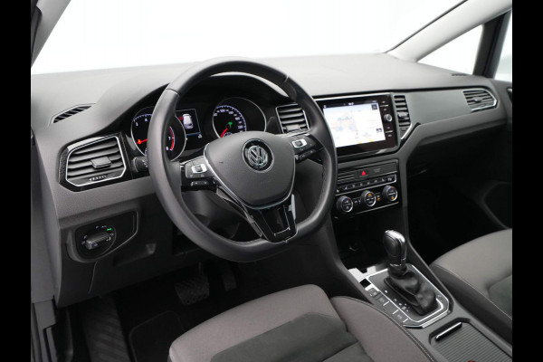Volkswagen Golf Sportsvan 1.5 TSI 150pk DSG Highline Edition Navigatie Led Trekhaak Camera