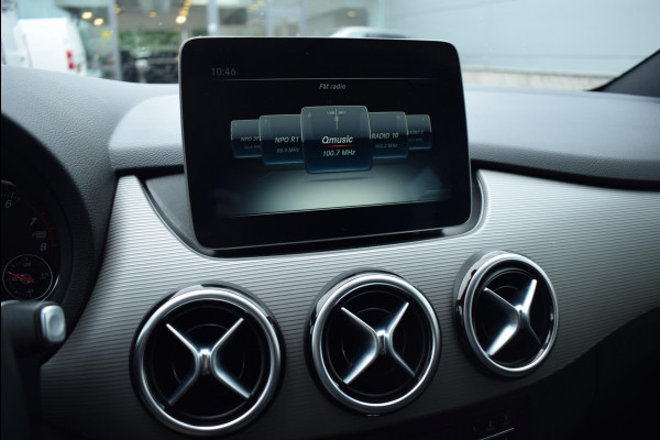 Mercedes-Benz B-Klasse 180 Business Solution | NAVIGATIE | TREKHAAK |