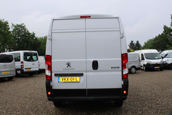 Peugeot Boxer 2.2 BlueHDi 120PK, L2H2, Airco