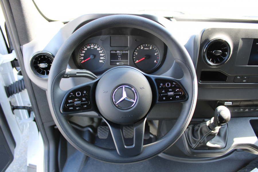 Mercedes-Benz Sprinter 311 CDI L2H2 FWD MBUX met camera, Cruise controle, Etc.