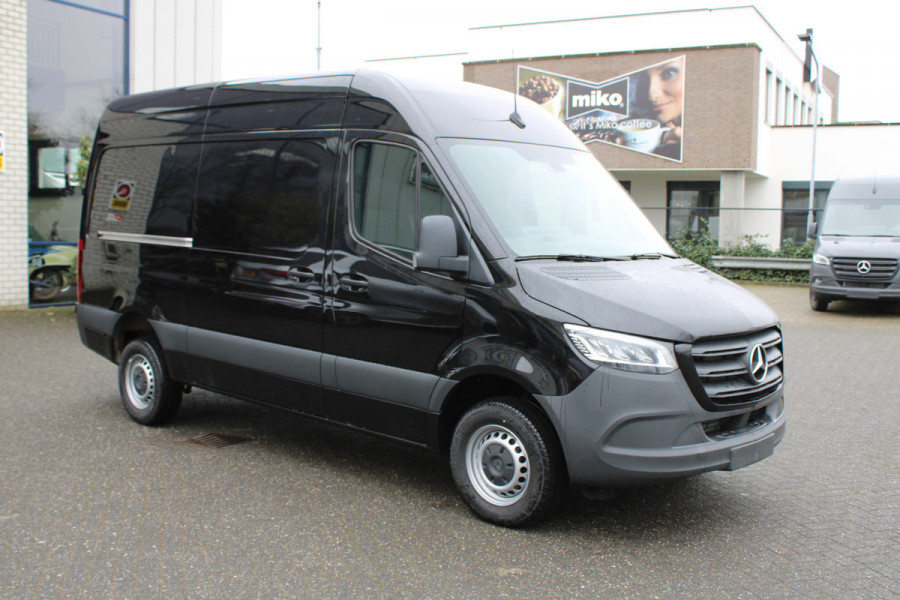 Mercedes-Benz Sprinter 315 CDI L2H2 RWD LED koplampen, MBUX met Apple Carplay / Android Auto