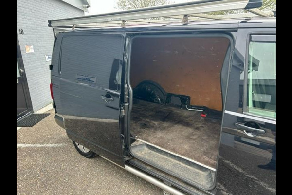 Volkswagen Transporter 2.0 TDI L2H1 140 pk