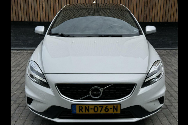 Volvo V40 2.0 T4 R-Design Automaat | Panoramadak | Volleer | LED verlichting | Achteruitrijcamera | Parkeersensoren voor en achter | Desig