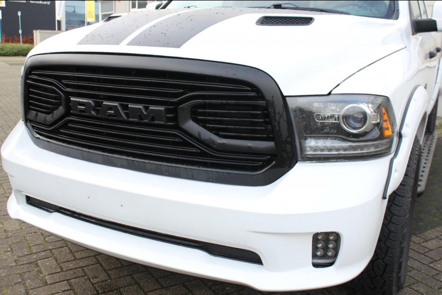 Dodge Ram 1500 Sport 5.7 V8 4x4 Crew Cab LPG 6 persoons Jagermeister