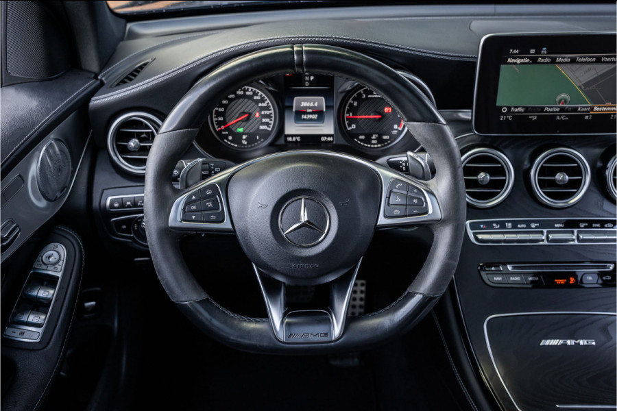 Mercedes-Benz GLC AMG GLC63 4MATIC+ - Panorama | Burmester | Luchtvering | ACC