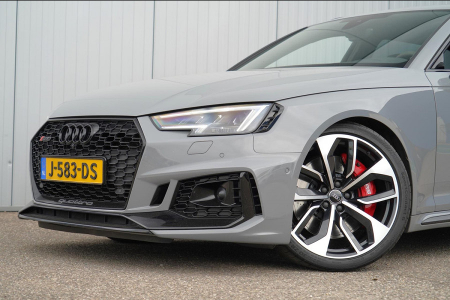 Audi RS4 Avant 2.9 TFSI Quattro / RS Dynamic pack / RS Sportuitlaat / RS Design pack / Panoramadak / B&O / Dealer onderhouden!