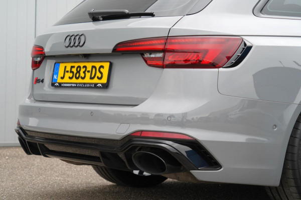 Audi RS4 Avant 2.9 TFSI Quattro / RS Dynamic pack / RS Sportuitlaat / RS Design pack / Panoramadak / B&O / Dealer onderhouden!