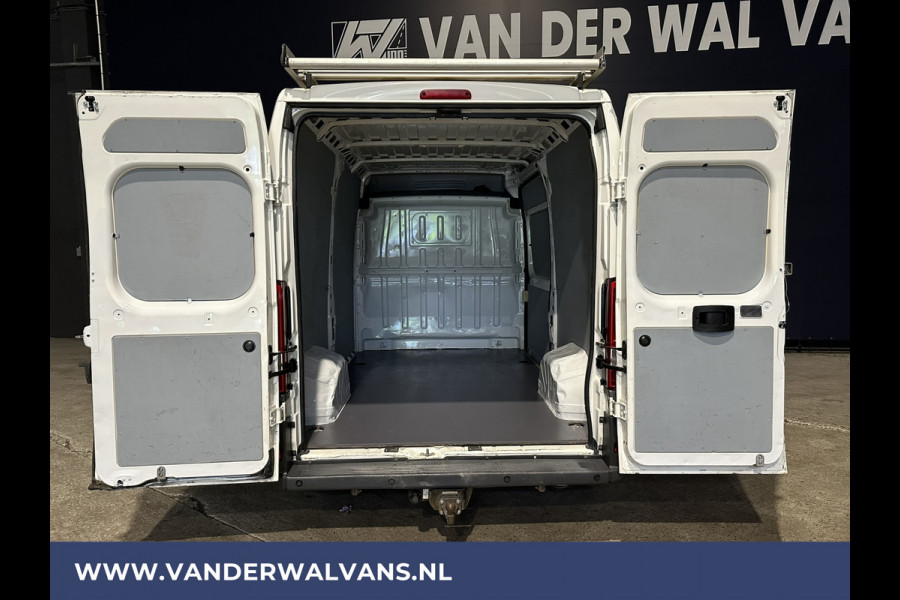 Peugeot Boxer 2.0 BlueHDi 130pk L2H2 Euro6 Airco | Imperiaal | 2500kg Trekhaak | Cruisecontrol, Parkeersensoren, Bijrijdersbank