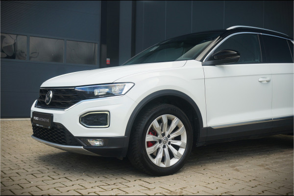 Volkswagen T-Roc 1.5 TSI Sport DSG | Automaat | Virtual | PDC | Apple Carplay | Ambient light | Leer | Led | NAP | BTW | Adaptive Cruise Control |