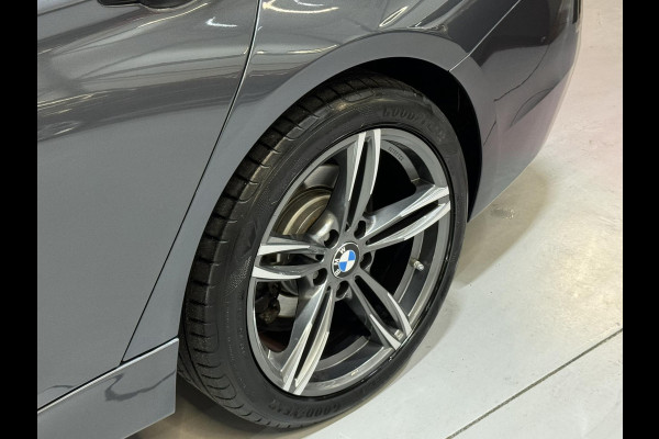 BMW 3 Serie Touring 330i xDrive High Executive Garantie Rijklaar