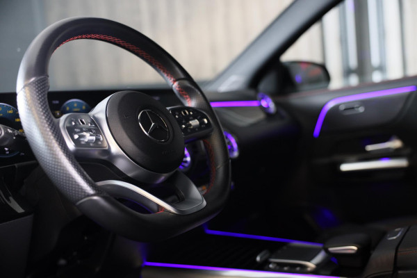 Mercedes-Benz GLA 200 Business Solution AMG / BTW / AUT / Navi / Ecc / Lane Assist / Cruise Control / Sfeerverlichting