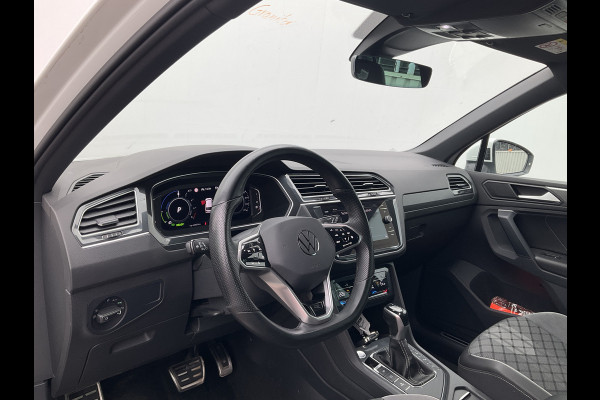 Volkswagen Tiguan 1.4 TSI eHybrid R-Line IQ-Light Stoel/Stuurverw Apple/android Business+