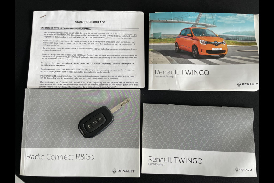 Renault Twingo 1.0 SCe Collection Airco - Cruise control - Parks.A - Radio/USB/AUX/DAB/TEL - MF-Stuurwiel - LMV - CD+AB - Ramen E-VZ - Spiegels E-V+V - HSA - LED