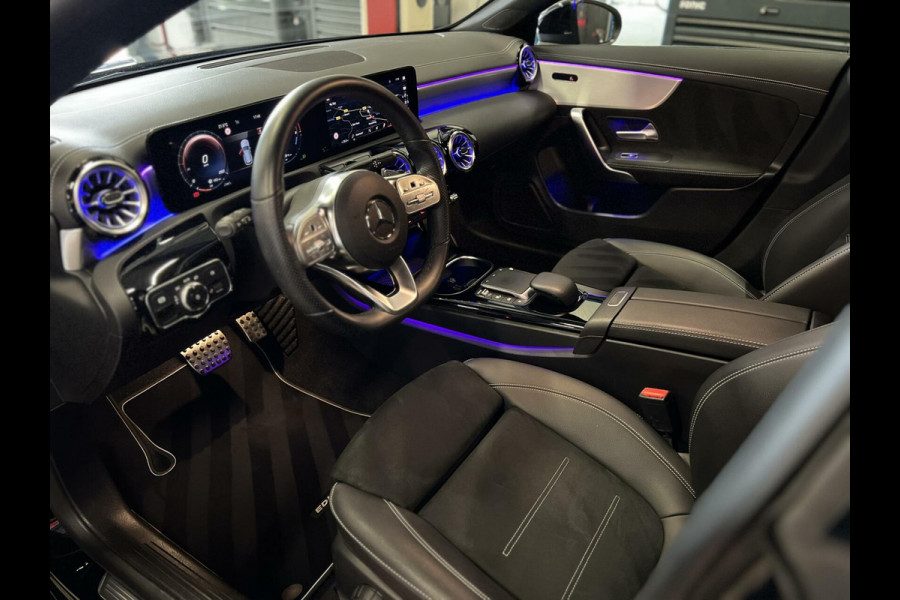 Mercedes-Benz CLA-Klasse Shooting Brake 250 e AMG Night pakket|Sfeerverlichting|Stoelverwarming|AppleCarplay