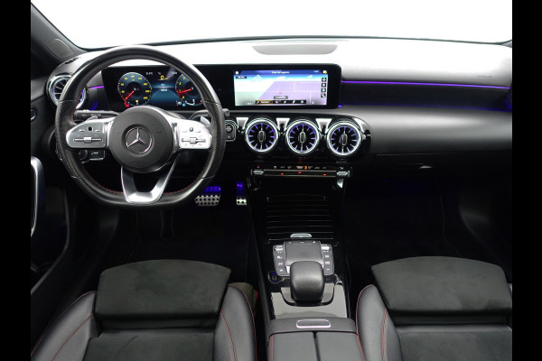 Mercedes-Benz A-Klasse 180 AMG Night Edition Aut- Panodak I  Sfeerverlichting I  Xenon Led I Camera I  Sport Interieur