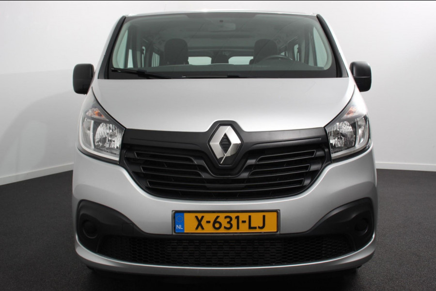 Renault Trafic Passenger 1.6 dCi Grand Authentique Energy L2H1 8 persoons ! incl. BPM | Navigatie | Airco voor en achter | Parkeer sensoren | Cruise Control | Bumpers in kleur