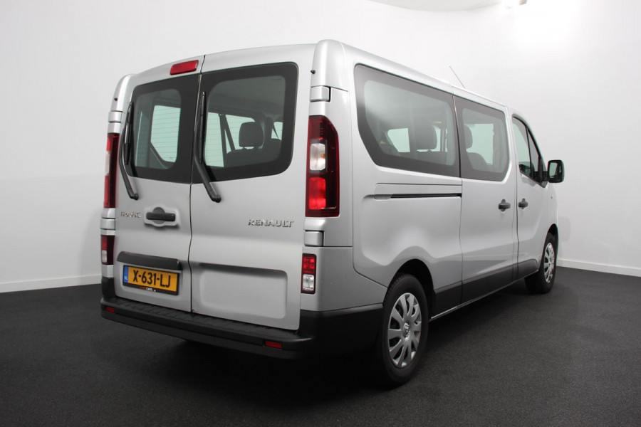 Renault Trafic Passenger 1.6 dCi Grand Authentique Energy L2H1 8 persoons ! incl. BPM | Navigatie | Airco voor en achter | Parkeer sensoren | Cruise Control | Bumpers in kleur