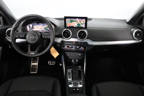 Audi Q2 35 TFSI S-Line 150 pk S-tronic | Verlengde garantie | Navigatie | Parkeersensoren achter | Adaptieve cruise control | Matrix LED koplampen |