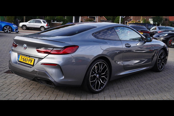 BMW 8 Serie 840i xDrive High Executive M-pakket | Carbon | 2023 Navi | Adaptieve cruise | Head up display | Nieuwprijs €156.000,-