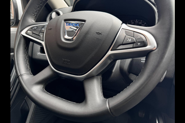 Dacia Duster 1.3 TCe Prestige / 130 PK / Trekhaak / Navigatie + Camera Rondom / Climate Control / Stoelverwarming