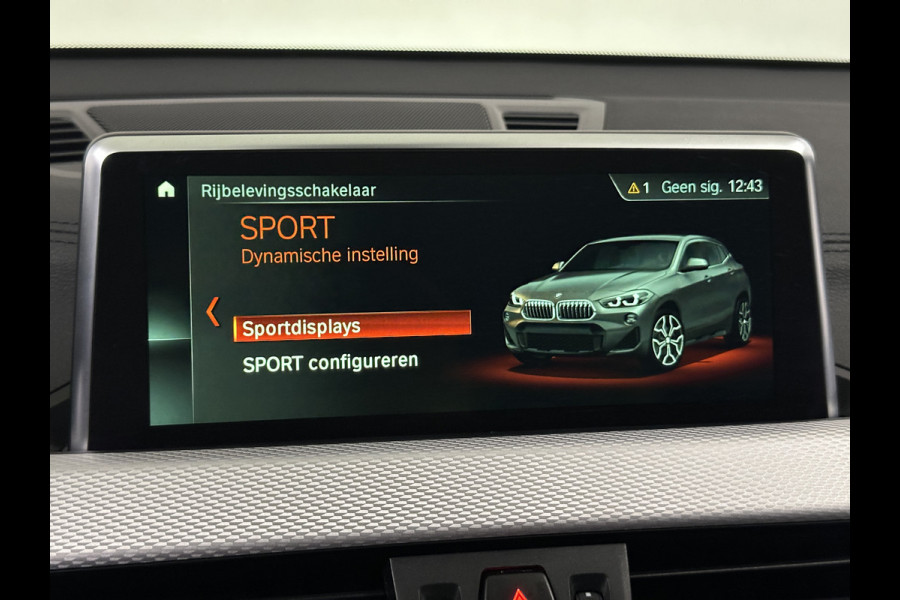 BMW X2 sDrive20i M Sport 192pk | Panodak | Head Up | Camera | Trekhaak afn. | Apple Carplay | Memory Sportstoelen | Stuur & Stoelverwarming |  Navi Pro |