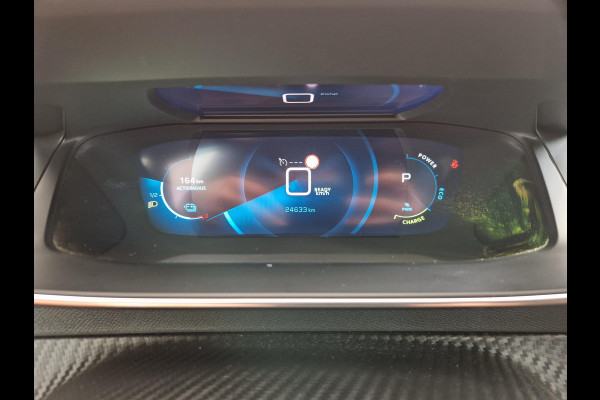 Peugeot e-2008 EV Allure Pack 50 kWh 3-Fase 11 kWh |  Stoelverwarming | Advanced Grip Control | Apple Carplay/Android Auto | Achteruitrijcamera | Cruise Control |