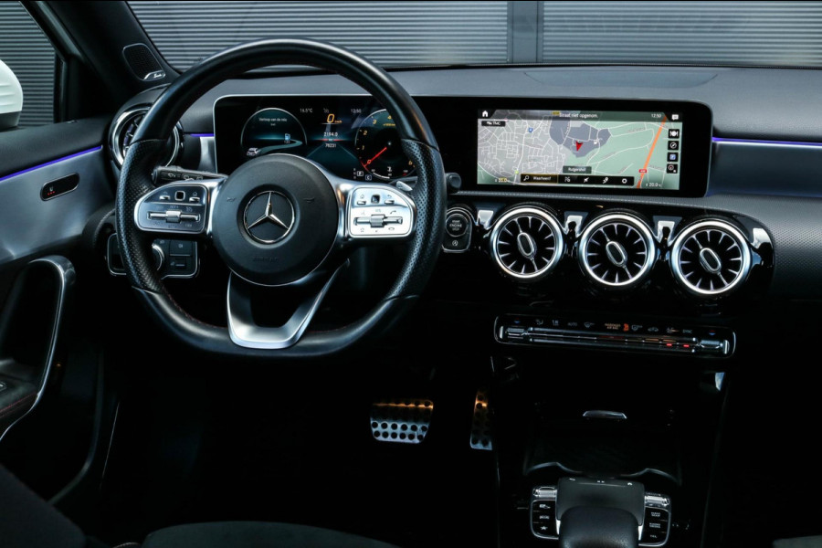 Mercedes-Benz A-Klasse 200 AMG - Burmester - Sfeerverlichting - Camera