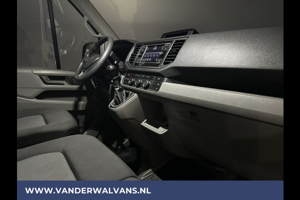 Volkswagen Crafter 2.0 TDI 177pk L4H3 L3H2 Euro6 Airco | Camera | Adaptive Cruisecontrol Trekhaak 3000kg, Parkeersensoren, Stoelverwarming, Apple Carplay, Android Auto, Bijrijdersbank