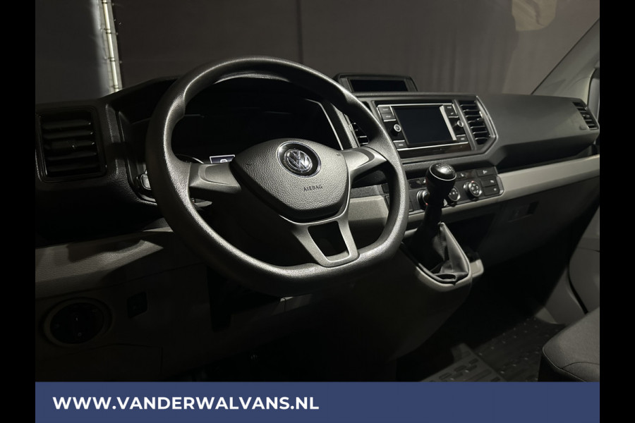 Volkswagen Crafter 2.0 TDI 177pk L4H3 L3H2 Euro6 Airco | Camera | Adaptive Cruisecontrol Trekhaak 3000kg, Parkeersensoren, Stoelverwarming, Apple Carplay, Android Auto, Bijrijdersbank