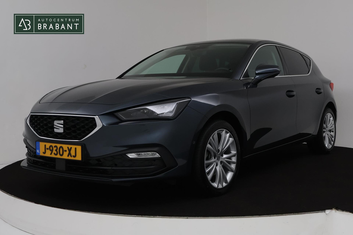 Seat Leon 1.0 TSI Style Launch Edition (NAVIGATIE, PDC, CAMERA, CARPLAY, ADAPTIVE, NL-AUTO, GOED ONDERHOUDEN)