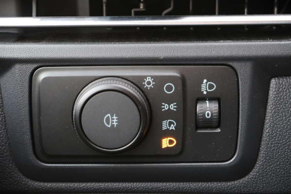 Ford Transit Custom 300 2.0 TDCI L2H1 Limited | 170pk Automaat | Adaptive cruise control | SCI Navigatie | Dodehoeksensoren | Trekhaak | Reservewiel | 70L brandstoftank | Omvormer | Dual-zone automatische airconditioning