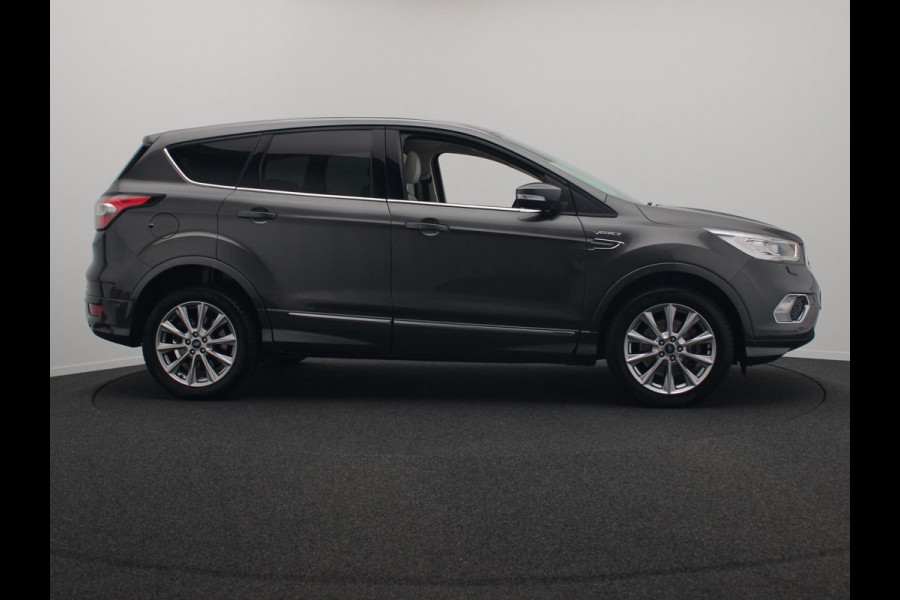 Ford Kuga 1.5 EcoBoost Vignale Leder Panorama Sony Adaptive Cruise Stoelverwarming, Trekhaak