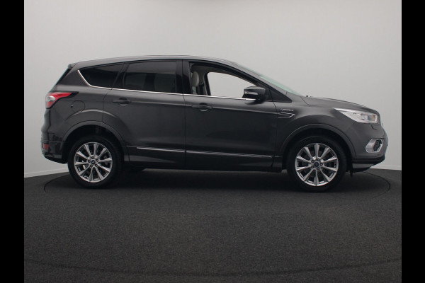 Ford Kuga 1.5 EcoBoost Vignale Leder Panorama Sony Adaptive Cruise Stoelverwarming, Trekhaak