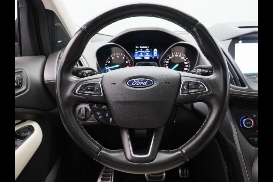 Ford Kuga 1.5 EcoBoost Vignale Leder Panorama Sony Adaptive Cruise Stoelverwarming, Trekhaak