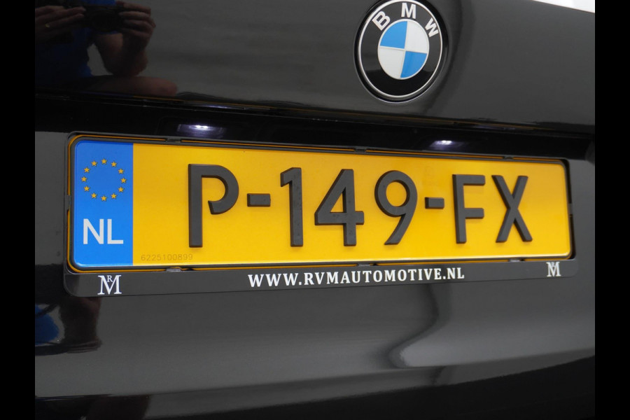BMW 3 Serie Touring 318i M Sport Shadowline High Executive ORG. NL. NAP KM. | TREKHAAK | LEDER | ELEK. KOFFER